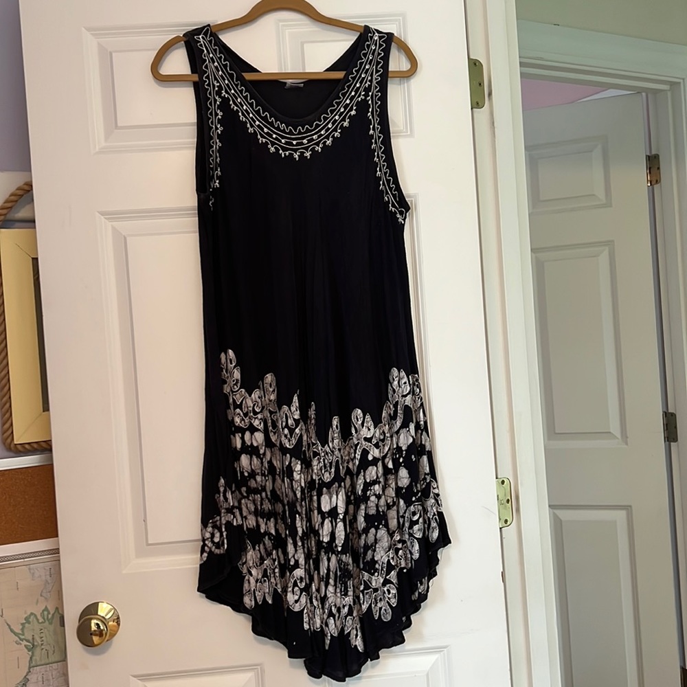 Shoreline Black print with embroidery one size fits most dress or swim coverup